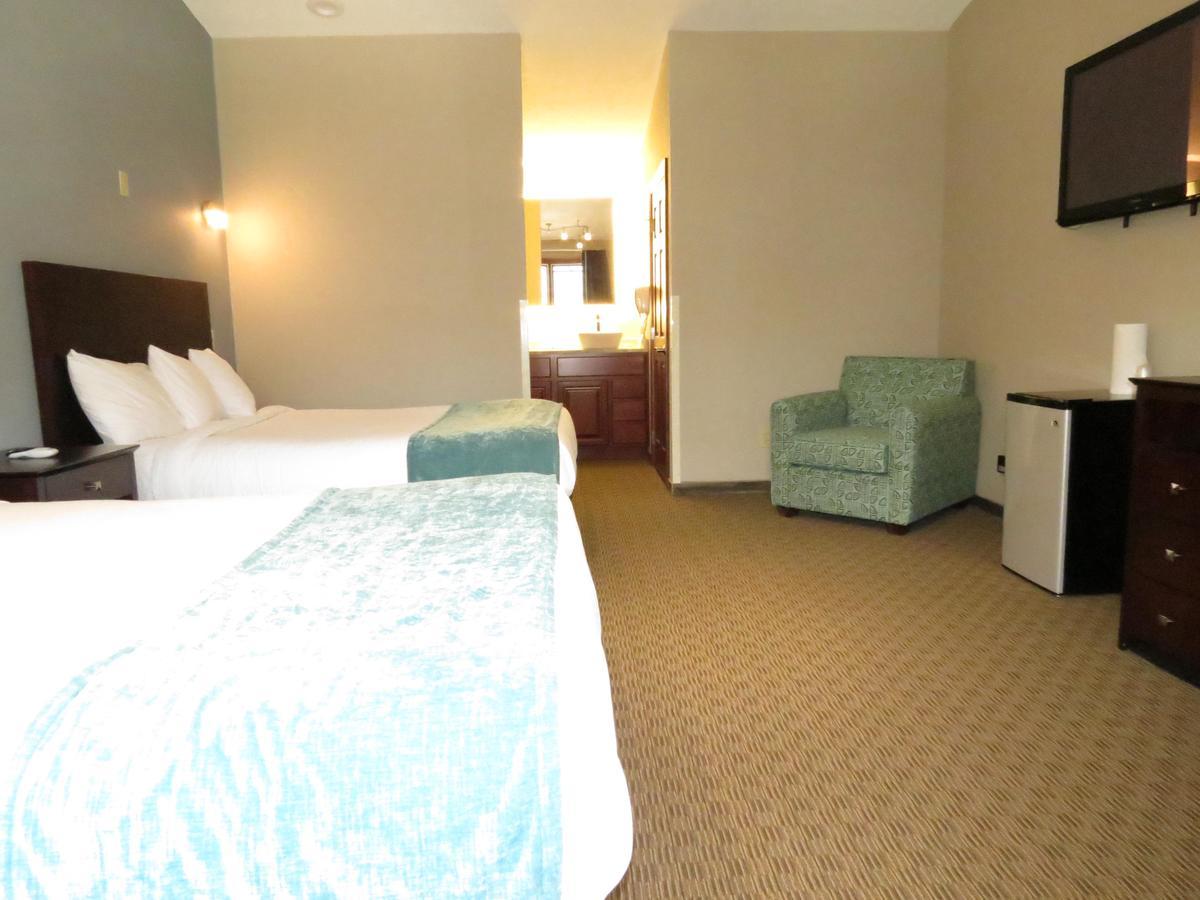 Edgewater Hotel And Suites Put-in-Bay Extérieur photo