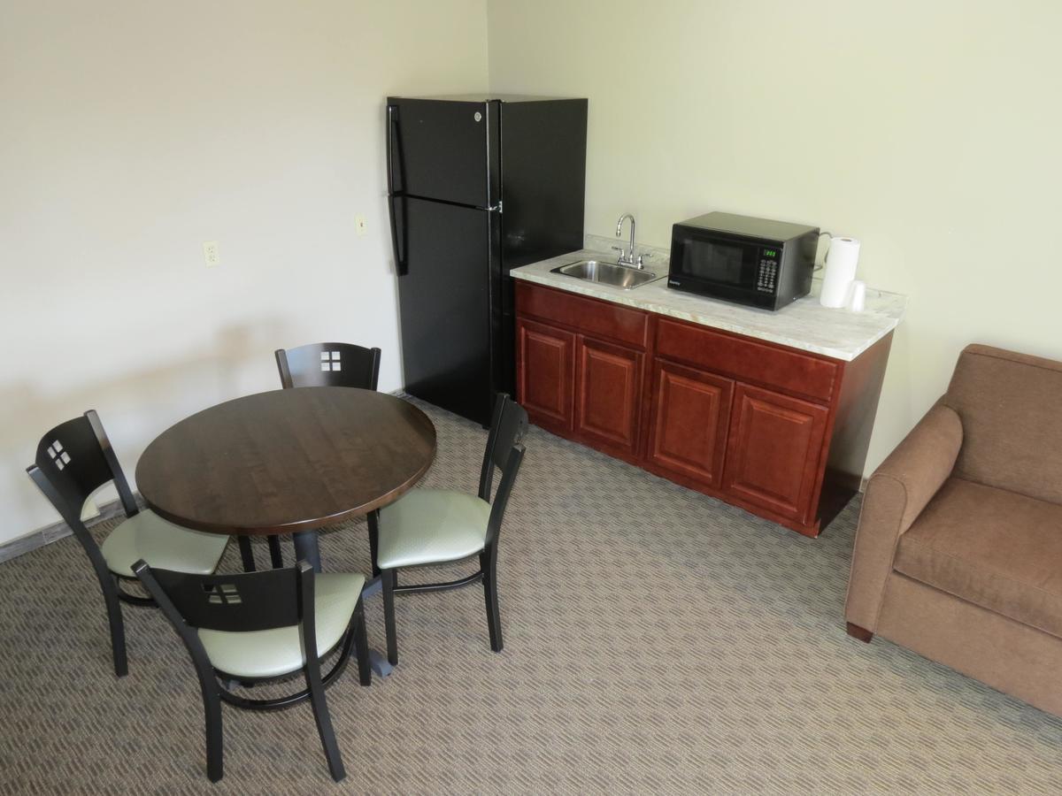 Edgewater Hotel And Suites Put-in-Bay Extérieur photo